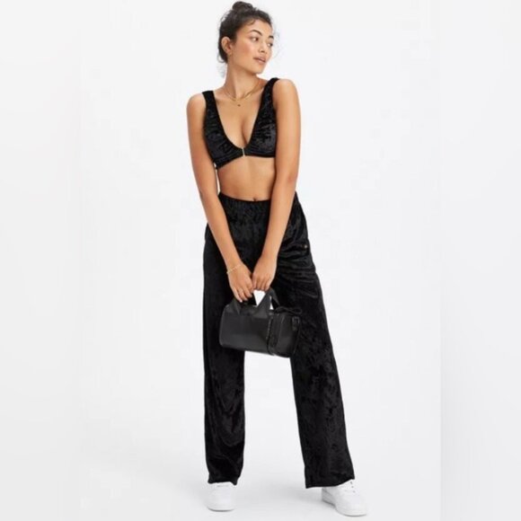 NWT Fabletics Go-To Crushed Velour Velvet Wide Leg Elastic Pull on Pants Tall LG - Picture 2 of 16